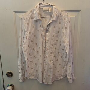 ✨Chicos White Shirt with Beige Polka Dots